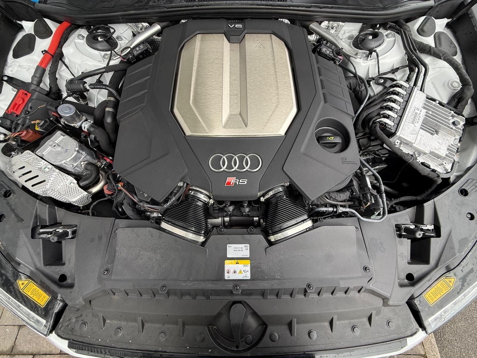 Fahrzeugabbildung Audi RS 6 Avant +WINTERRÄDER+STANDHEIZUNG+AHK+SPORTAB