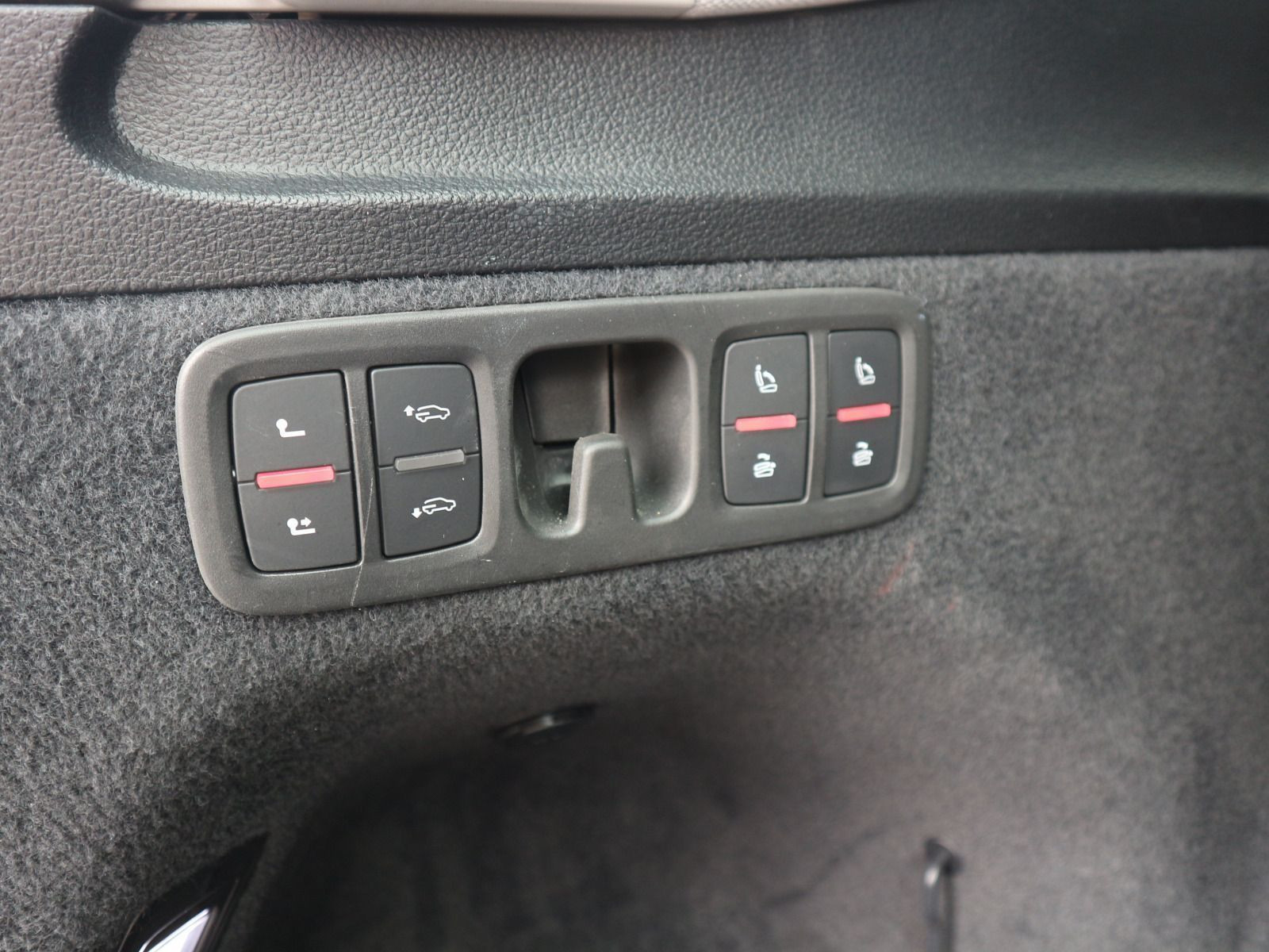 Fahrzeugabbildung Audi Q7 50 TDI quattro S line MATRIX*PANO*AHK*B&O*CARPLAY