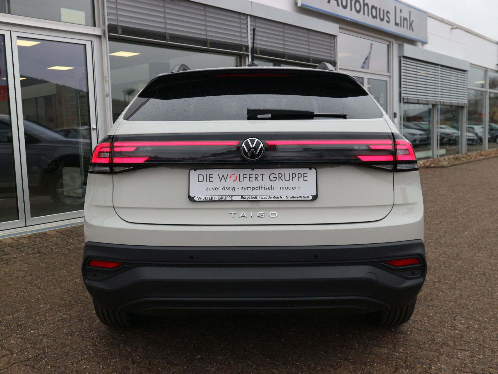 Fahrzeugabbildung Volkswagen Taigo Life 1,0 TSI OPF (95 PS) 5-Gang *WINTERRÄDER*LED-MATRIX*NAVI*