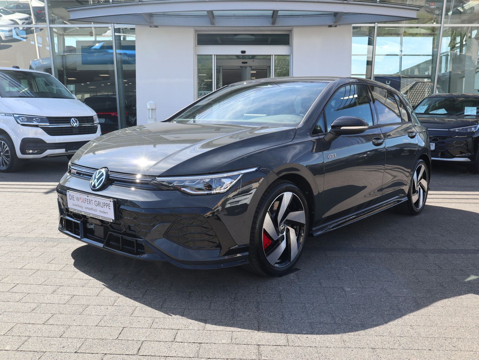 Fahrzeugabbildung Volkswagen Golf GTI Clubsport 2,0 TSI OPF 221 kW (300 PS) DSG *WINTERRÄDER*BLACKSTYLE*SOFORT!*