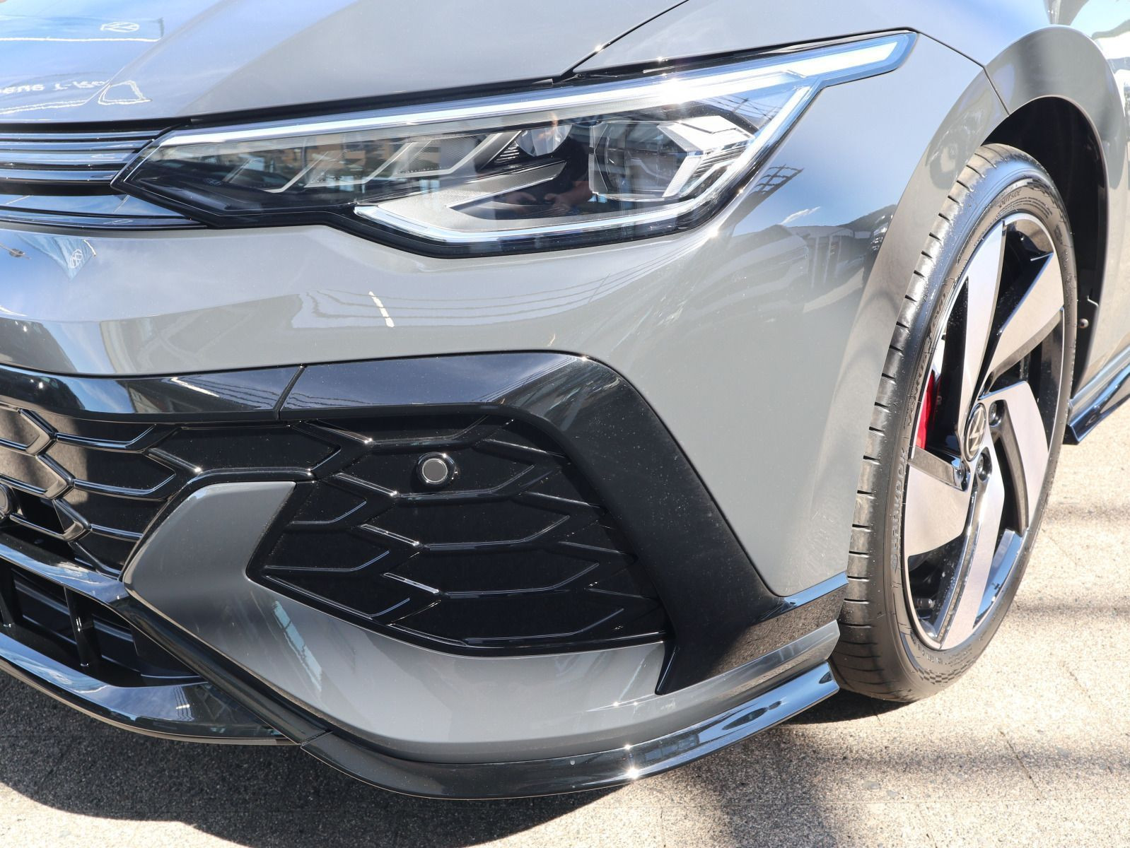 Fahrzeugabbildung Volkswagen Golf GTI Clubsport 2,0 TSI OPF 221 kW (300 PS) DSG *WINTERRÄDER*BLACKSTYLE*SOFORT!*