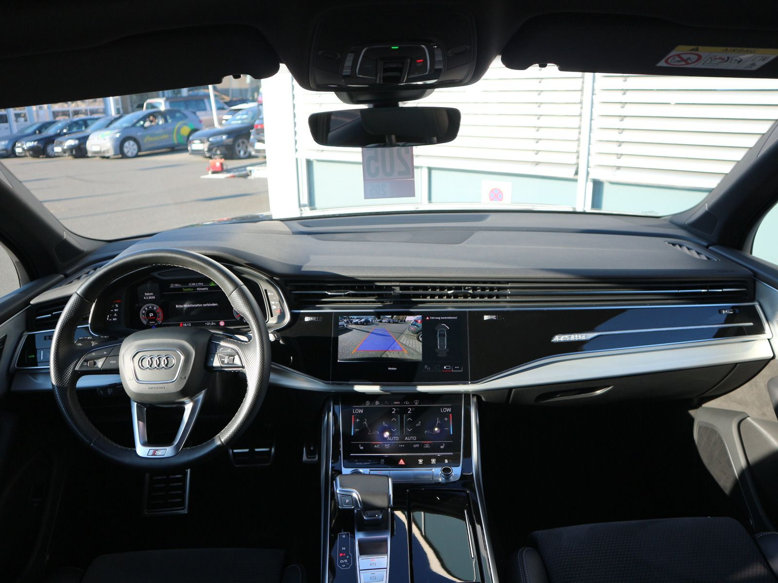 Fahrzeugabbildung Audi Q7 S line 55 TFSI quattro 7-SITZER*AHK*PANO*STHZ
