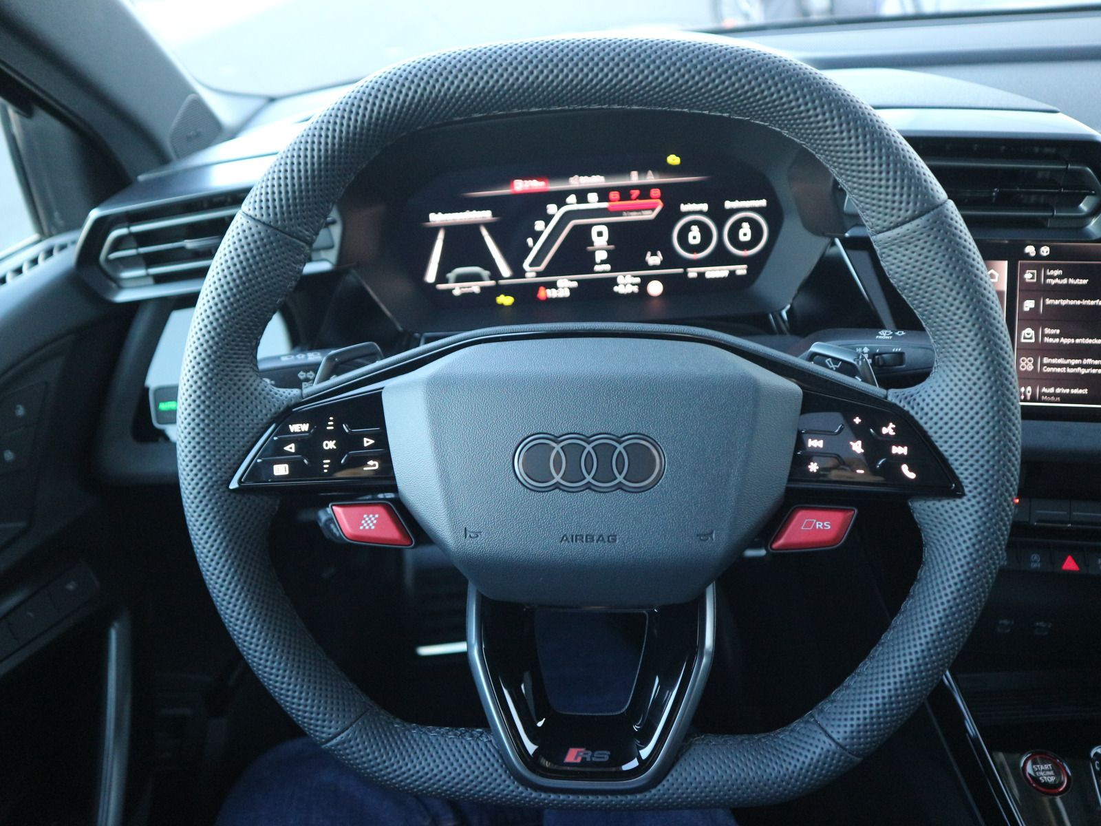 Fahrzeugabbildung Audi RS 3 Limousine S tronic*TIEFGRÜN PERL*PANO*NAVI*