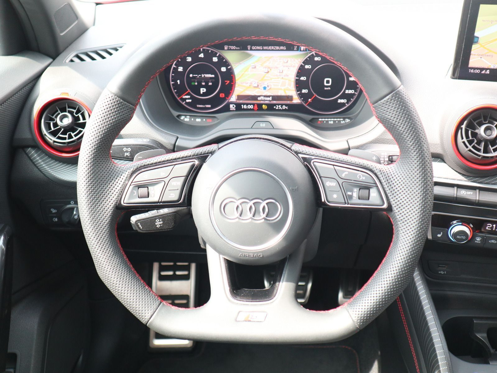 Fahrzeugabbildung Audi Q2 S line 35 TFSI S tronic*SONOS*MATRIX*PANO*AHK
