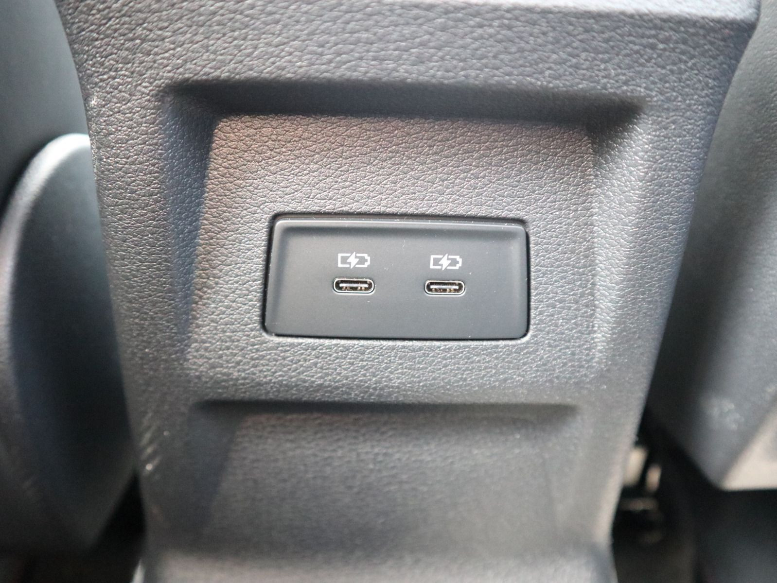 Fahrzeugabbildung Audi Q2 S line 35 TFSI S tronic*SONOS*MATRIX*PANO*AHK