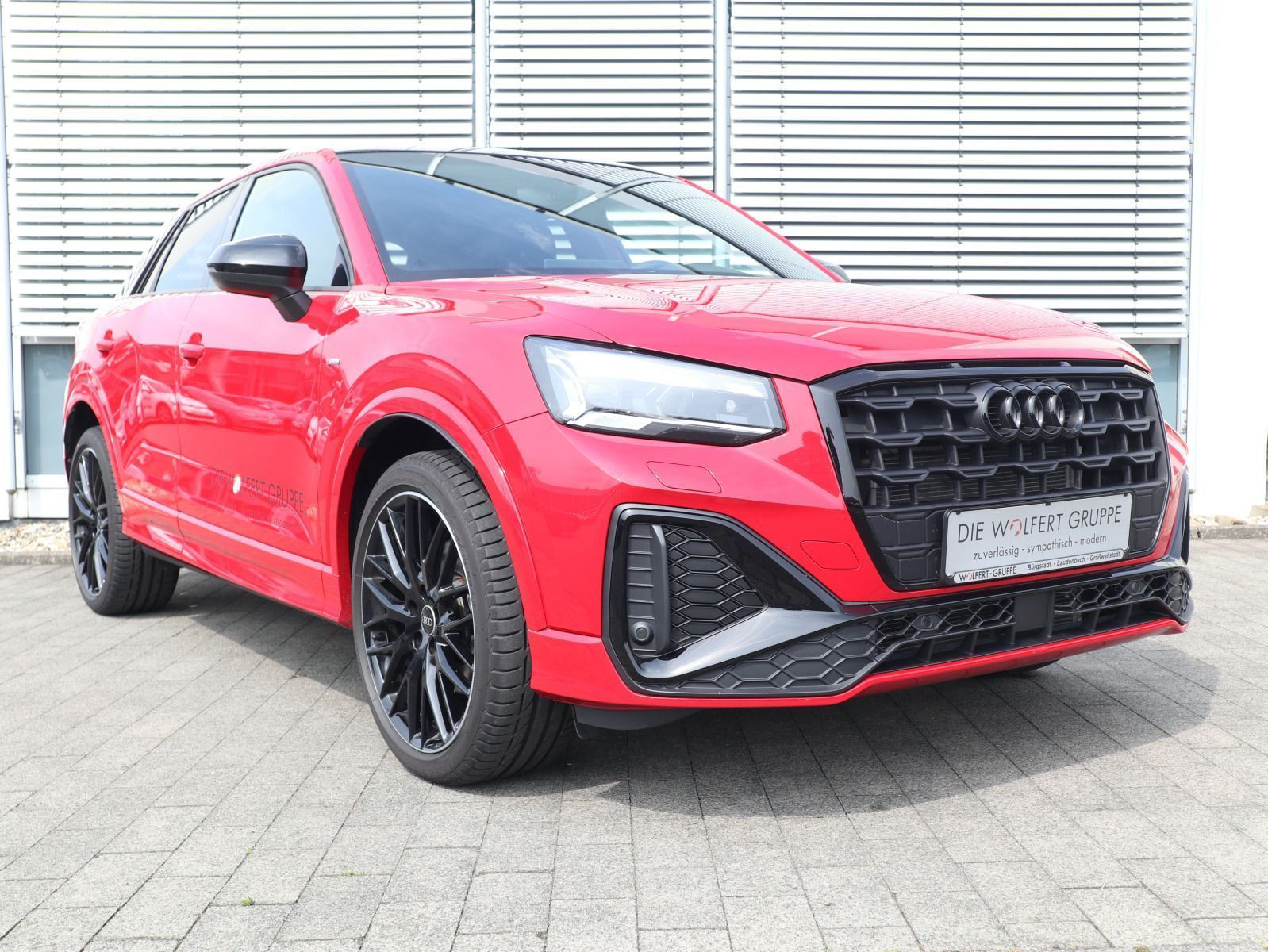 Fahrzeugabbildung Audi Q2 S line 35 TFSI S tronic*SONOS*MATRIX*PANO*AHK