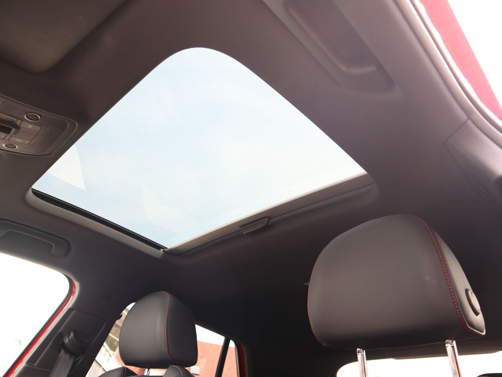 Fahrzeugabbildung Audi Q2 S line 35 TFSI S tronic*SONOS*MATRIX*PANO*AHK