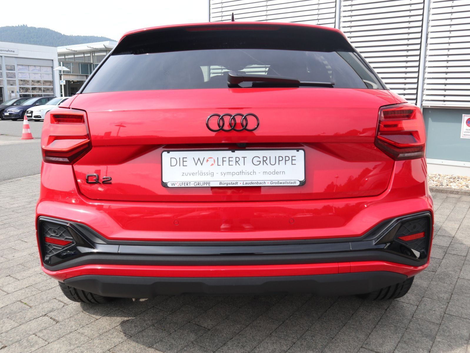 Fahrzeugabbildung Audi Q2 S line 35 TFSI S tronic*SONOS*MATRIX*PANO*AHK