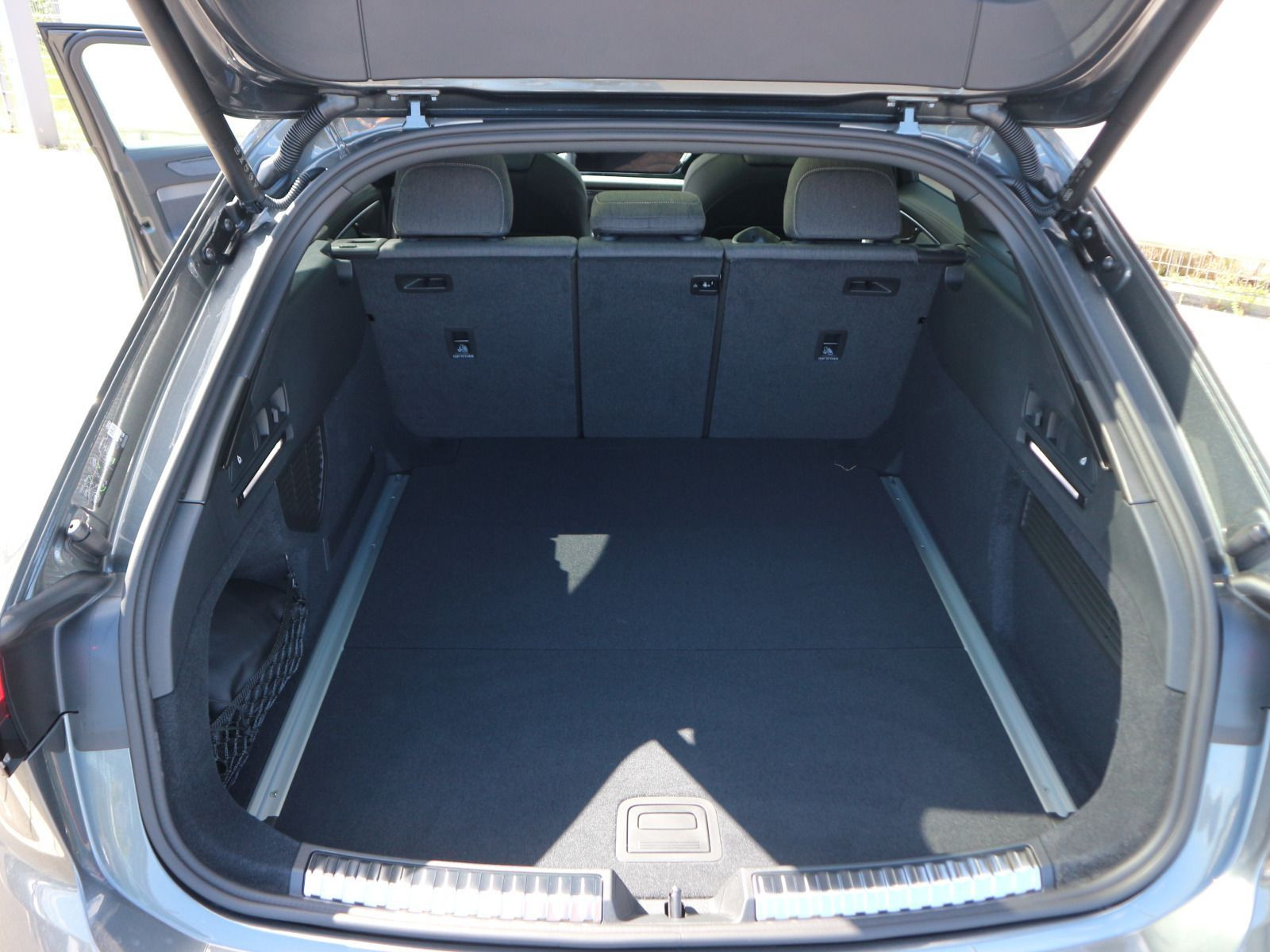 Fahrzeugabbildung Audi A6 Avant edition one TDI quattro S tronic S line