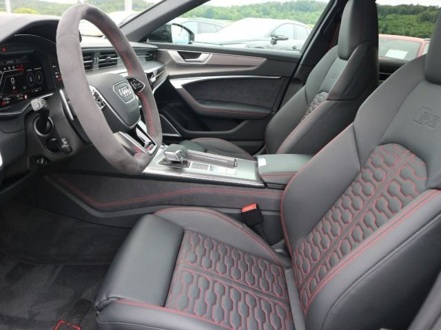Fahrzeugabbildung Audi RS 6 Avant RS-SPORTAGA*PANO*STANDHZG*360°*280KMH