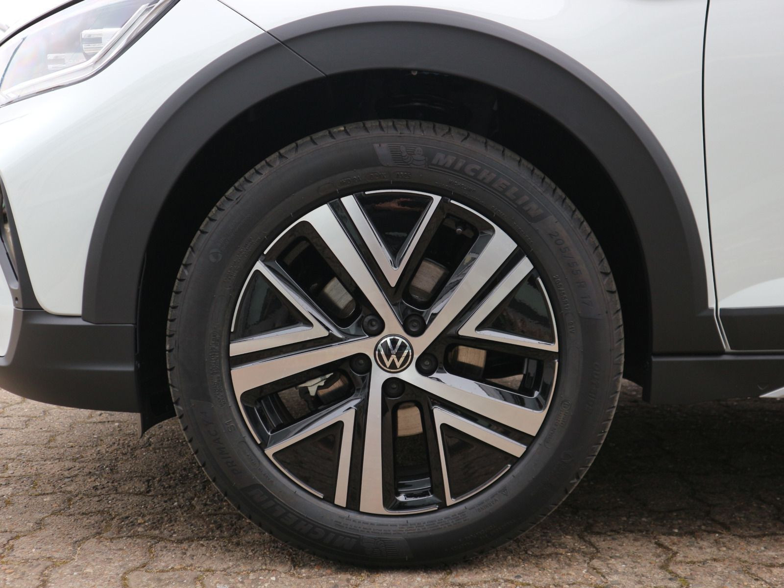 Fahrzeugabbildung Volkswagen Taigo Style 1,0 TSI OPF (116 PS) DSG *WINTERRÄDER*KAMERA*NAVI*