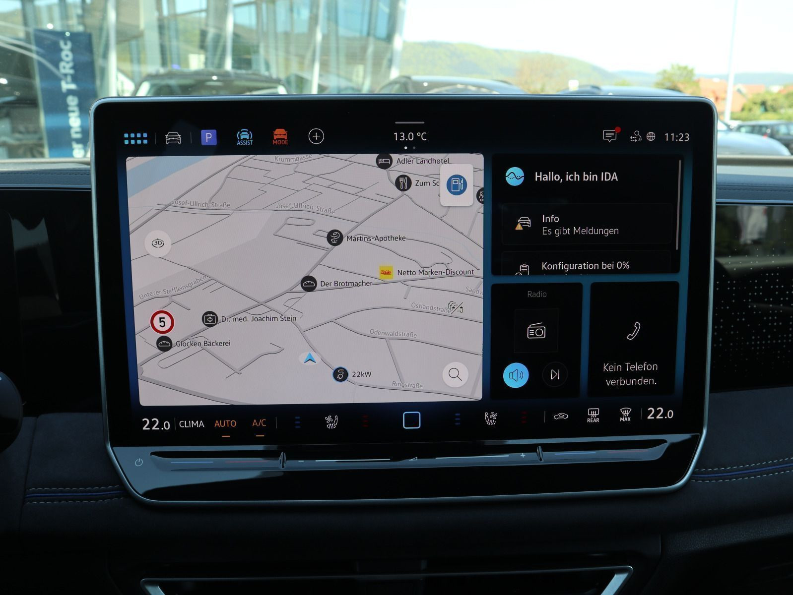 Fahrzeugabbildung Volkswagen Tiguan R-Line 1,5 eTSI OPF (150 PS) DSG *LEDER*NAVI*WINTERRÄDER*