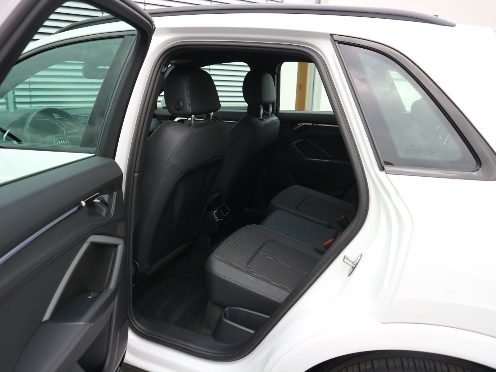 Fahrzeugabbildung Audi Q3 45 TFSI e S line 0,5% ACC*AHK*Carplay*SHZ