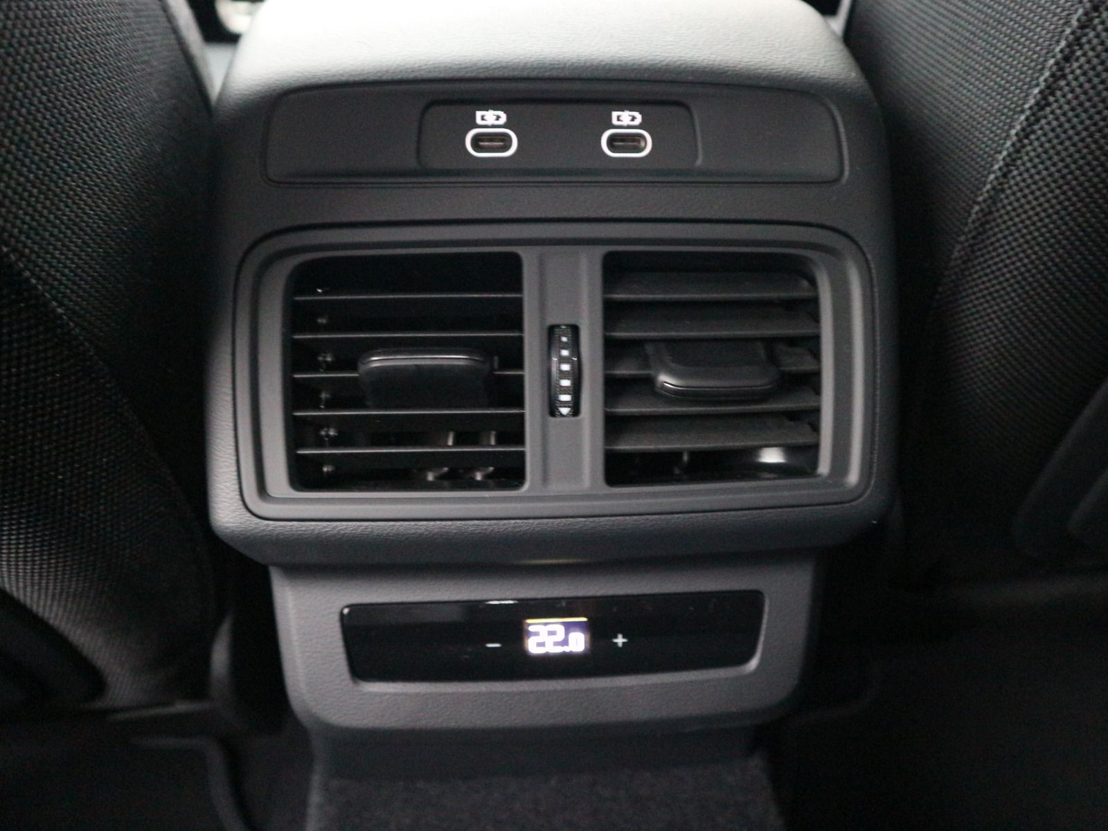 Fahrzeugabbildung Audi Q5 SUV TDI quattro S tronic S line*AHK*ACC*