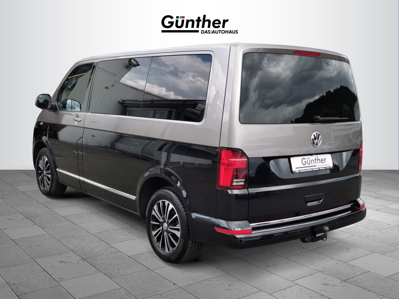 Fahrzeugabbildung Volkswagen T6.1 Multivan 2.0 TDI 4MO Multivan Generation Six (EURO 6d)
