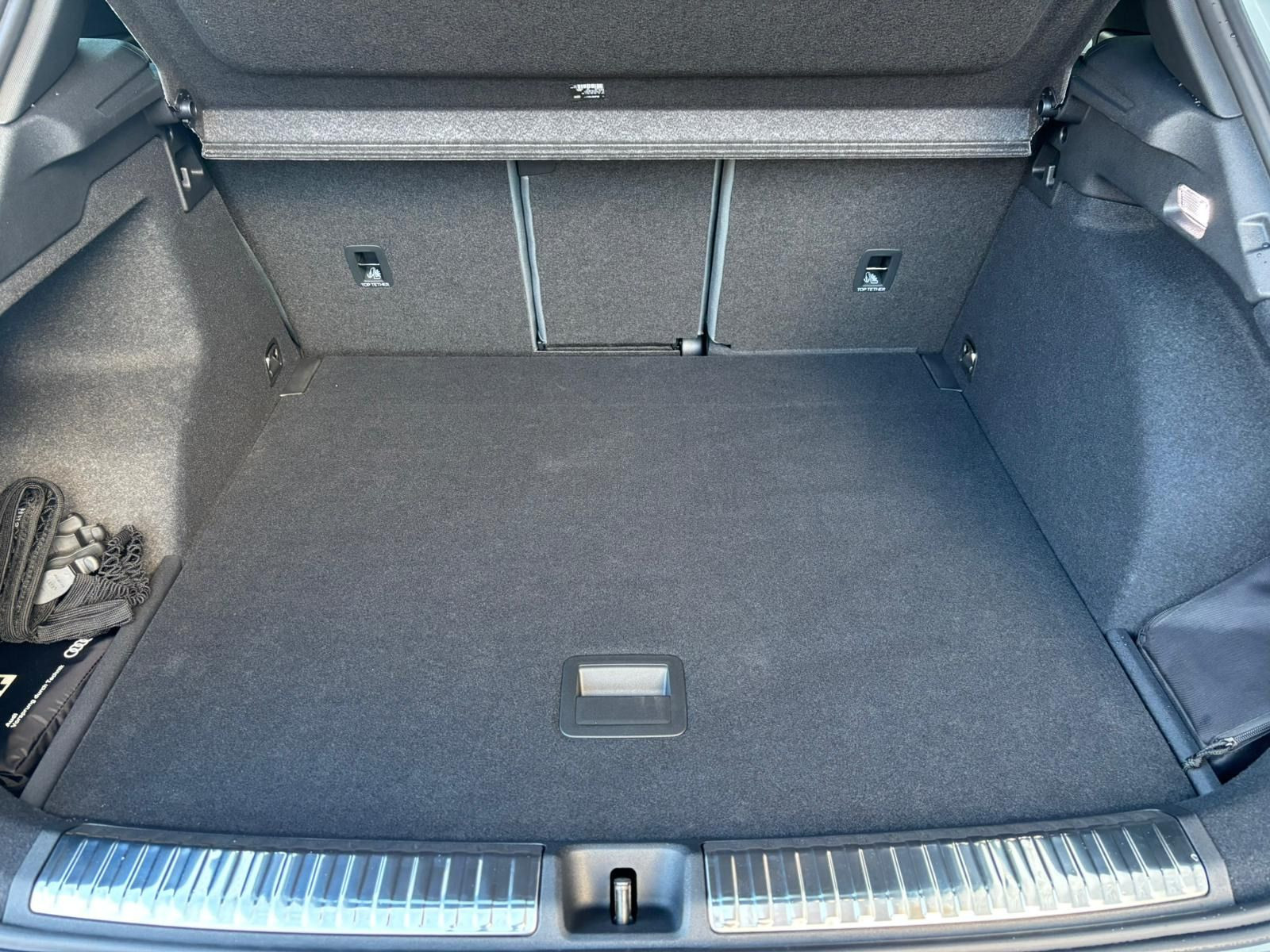 Fahrzeugabbildung Audi Q3 SUV TFSI quattro S tronic*DIGI MATRIX*PANO*