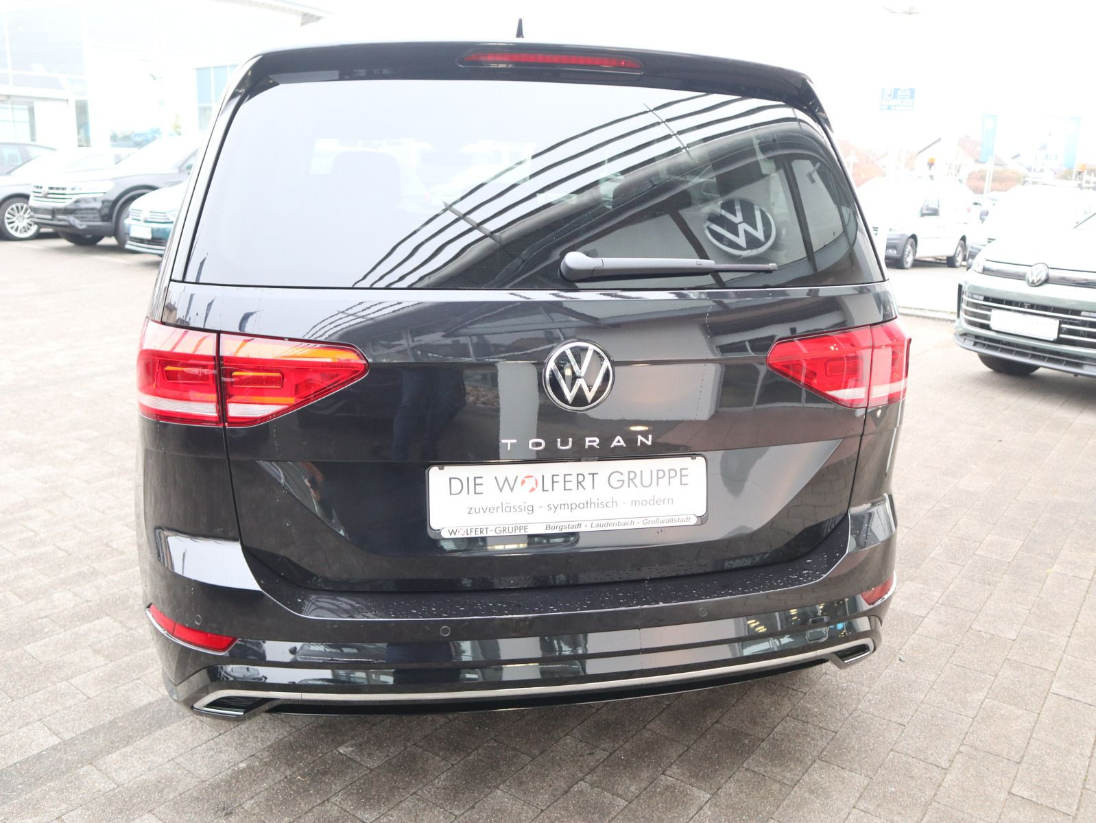 Fahrzeugabbildung Volkswagen Touran GOAL 1,5 l TSI OPF (150 PS) DSG*R-LINE*AHK*7-SITZER*WINTERRÄDER*