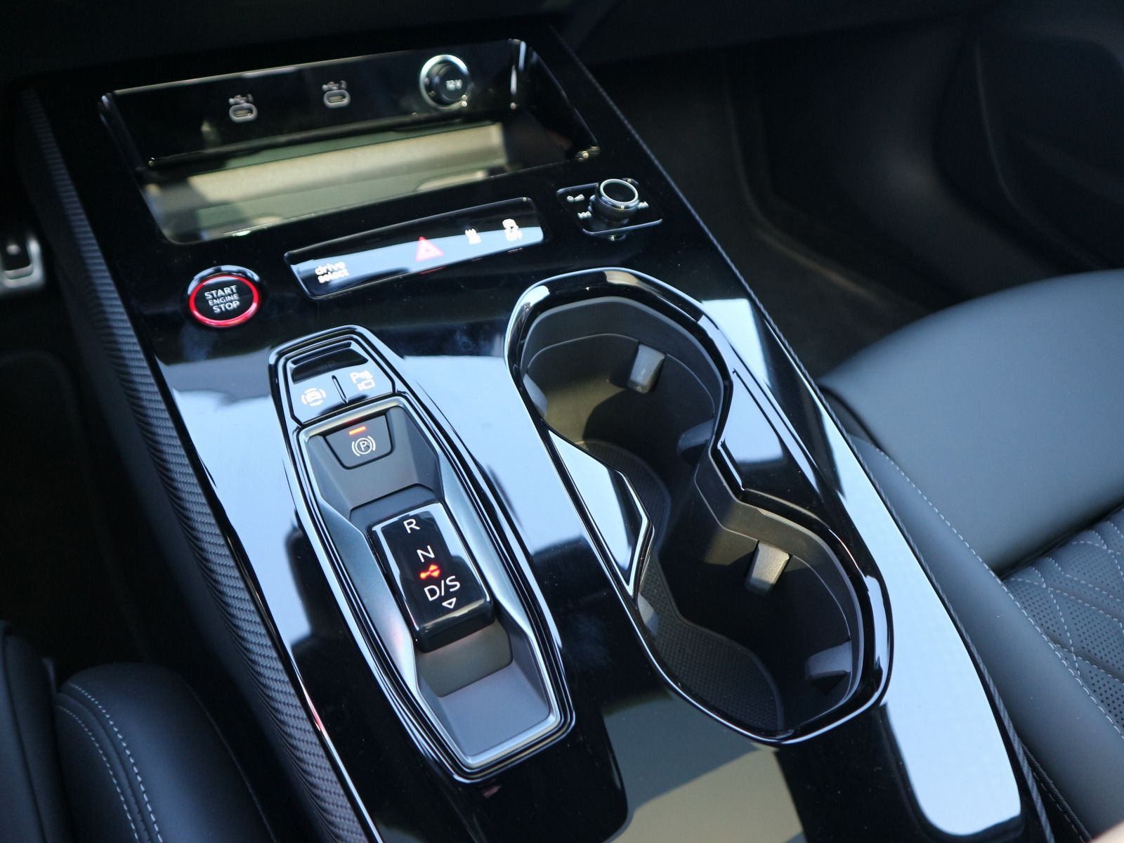 Fahrzeugabbildung Audi S5 Avant edition one TFSI S line*HuD*PANO*B&O*