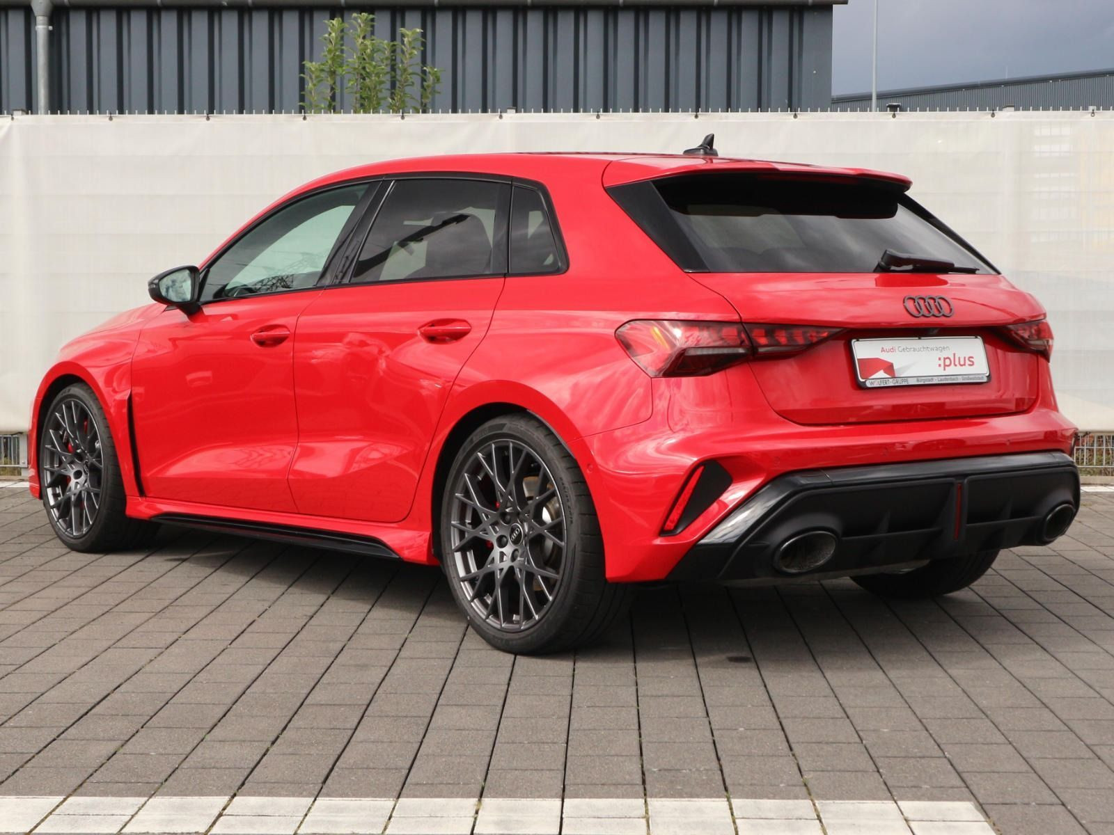 Fahrzeugabbildung Audi RS 3 Sportback HEADUP*SONOS*MATRIX*360°
