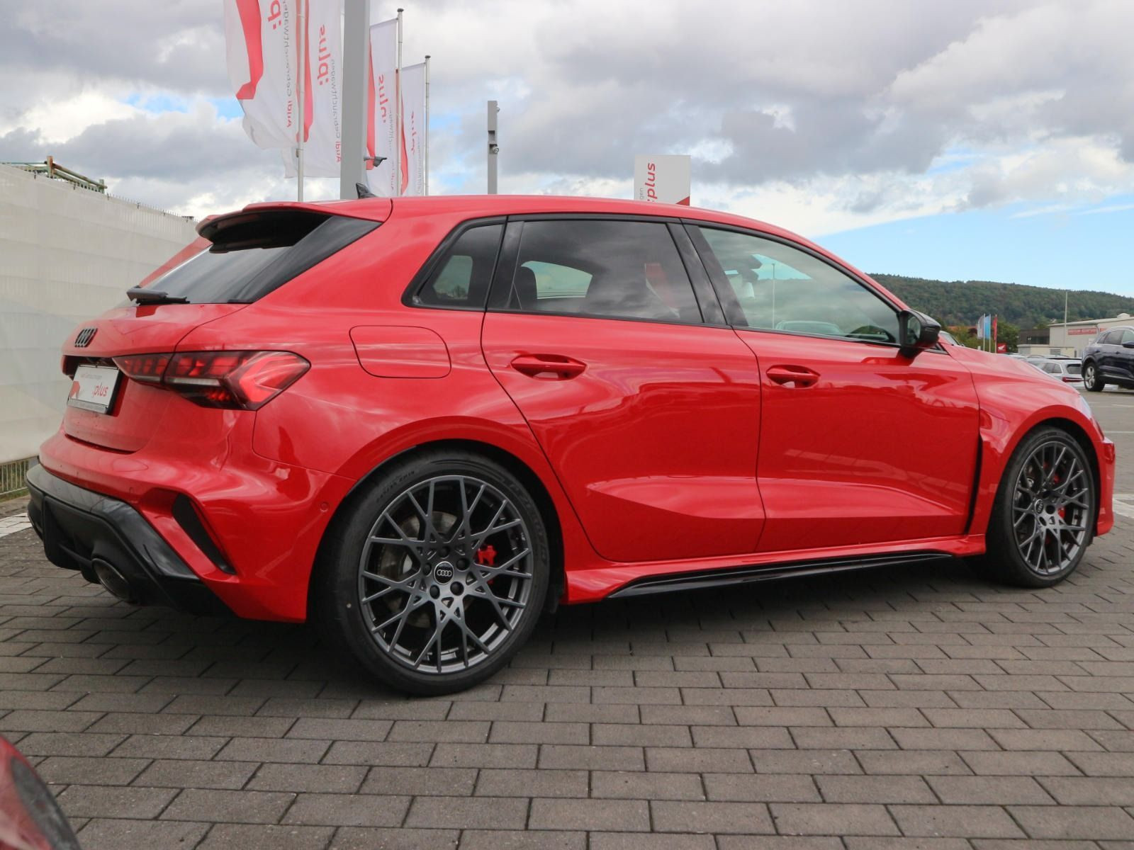 Fahrzeugabbildung Audi RS 3 Sportback HEADUP*SONOS*MATRIX*360°