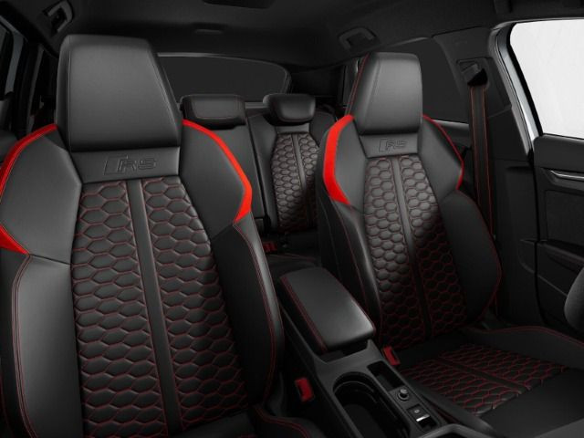 Fahrzeugabbildung Audi RS 3 Sportback RS-SPORTABGASANLAGE*B&O*ACC*HUD
