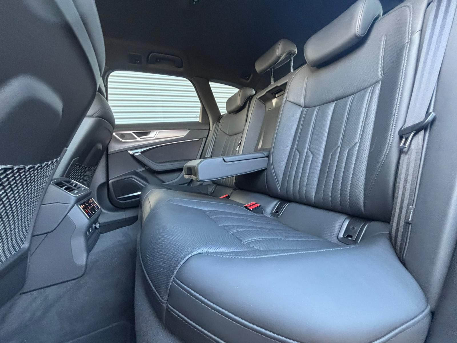 Fahrzeugabbildung Audi RS 6 Avant performance +WINTERRÄD+AHK+INDIVIDUAL