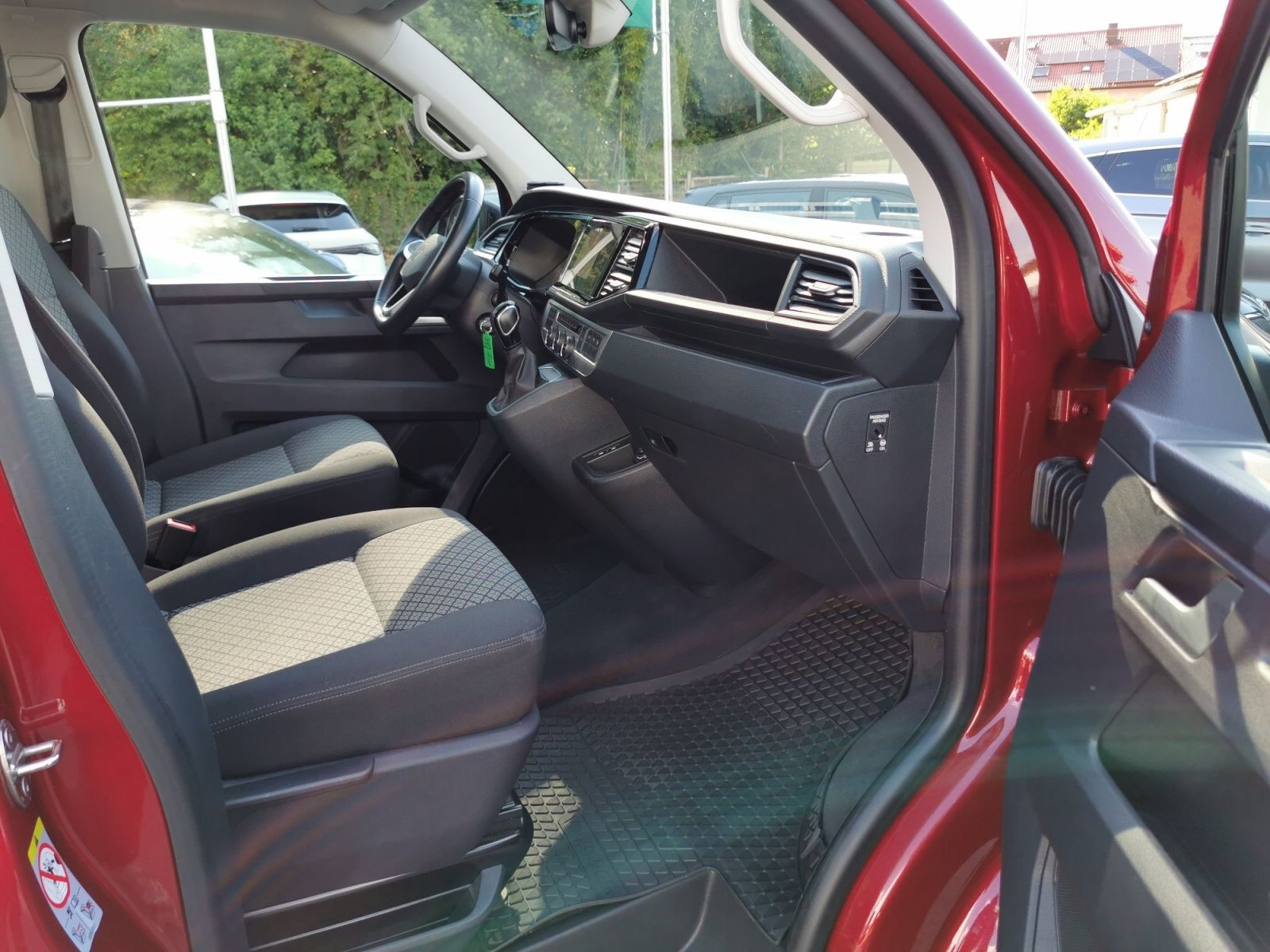 Fahrzeugabbildung Volkswagen T6.1 Multivan 2.0 TDI 110 kW Trendline +AHK+NAVI