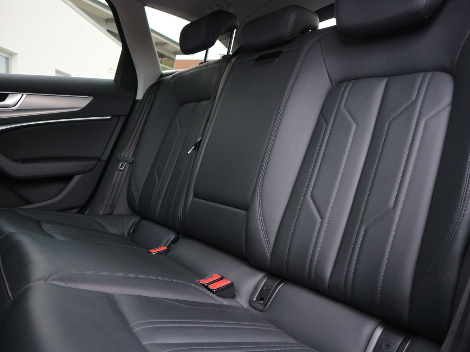 Fahrzeugabbildung Audi A6 Avant sport 40 TDI quattro S tronic PANO*ACC