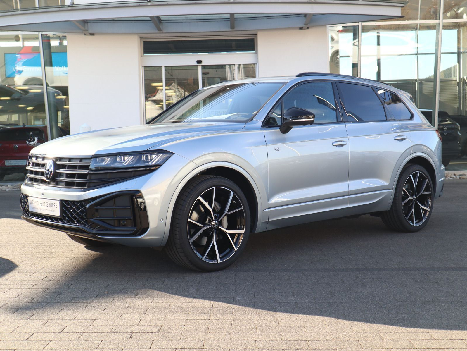 Fahrzeugabbildung Volkswagen Touareg R-Line 3,0 l V6 TDI SCR 4MOTION 210 kW (286 PS) 8-Gang-Automatik (Tiptronic)