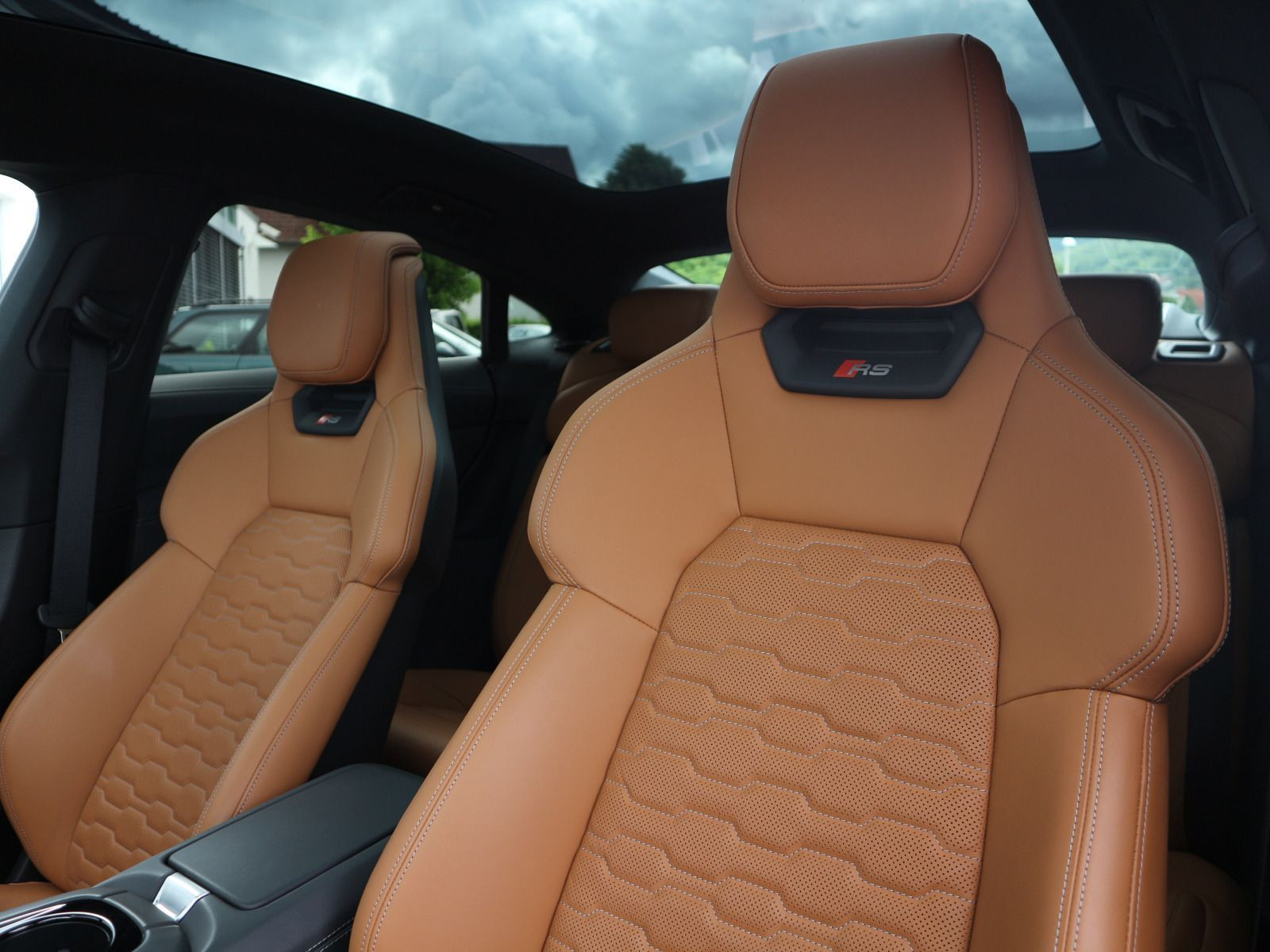 Fahrzeugabbildung Audi RS e-tron GT quattro 0,5%*MATRIX*PANO*B&O*ACC