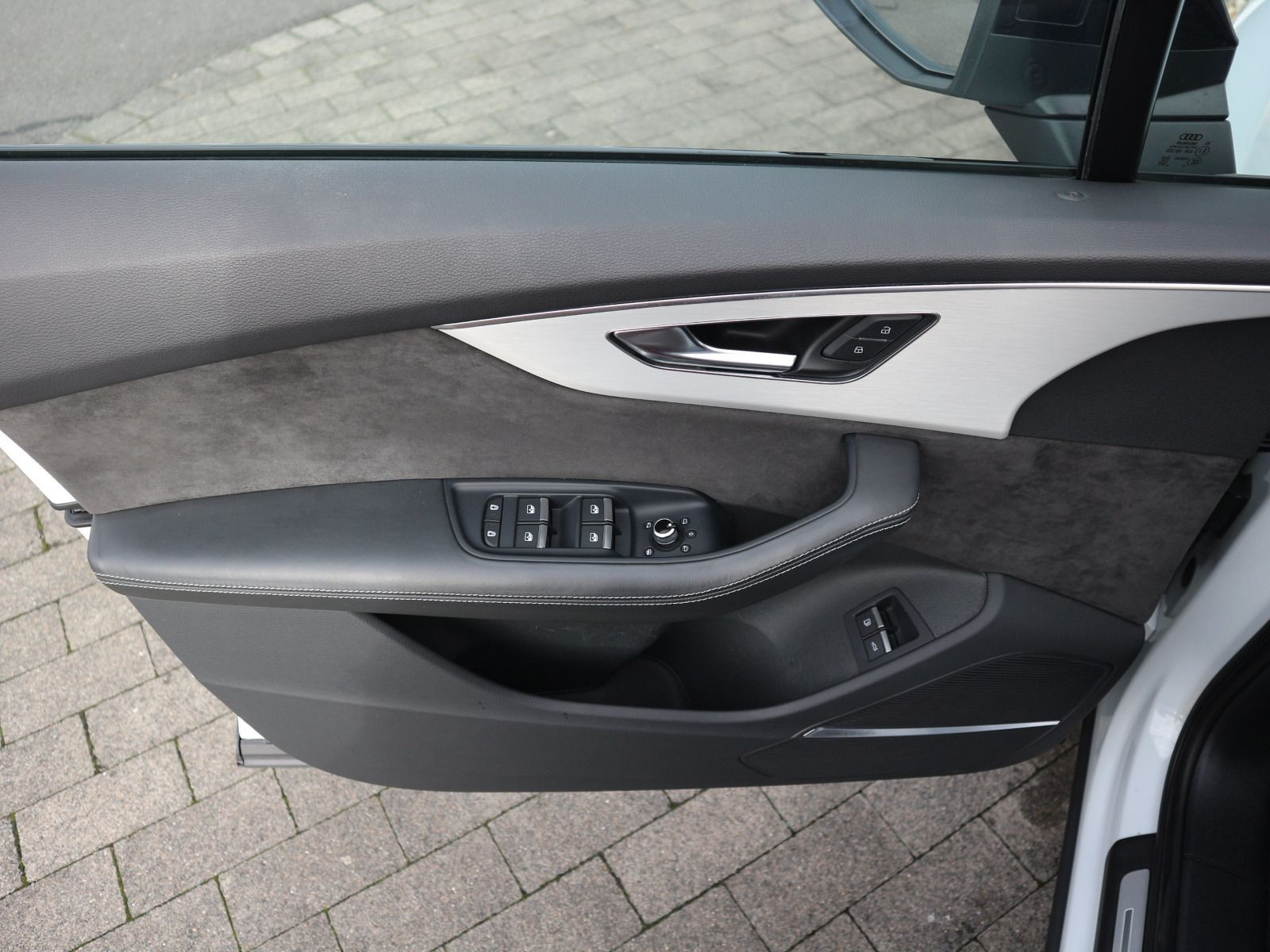 Fahrzeugabbildung Audi Q7 55 TFSI e quattro MATRIX*B&O*PANO*AHK*RFK*ACC