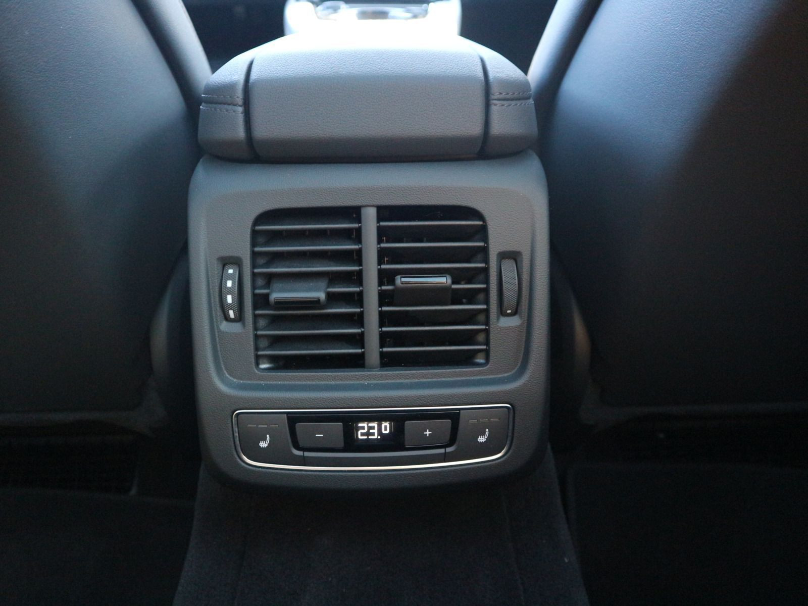 Fahrzeugabbildung Audi e-tron GT quattro *0,5%*MATRIX*B&O*PANO*ACC