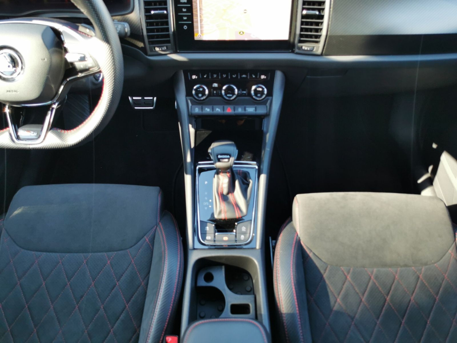Fahrzeugabbildung SKODA Kodiaq RS 2.0 4x4 +PANO+AHK+STANDH