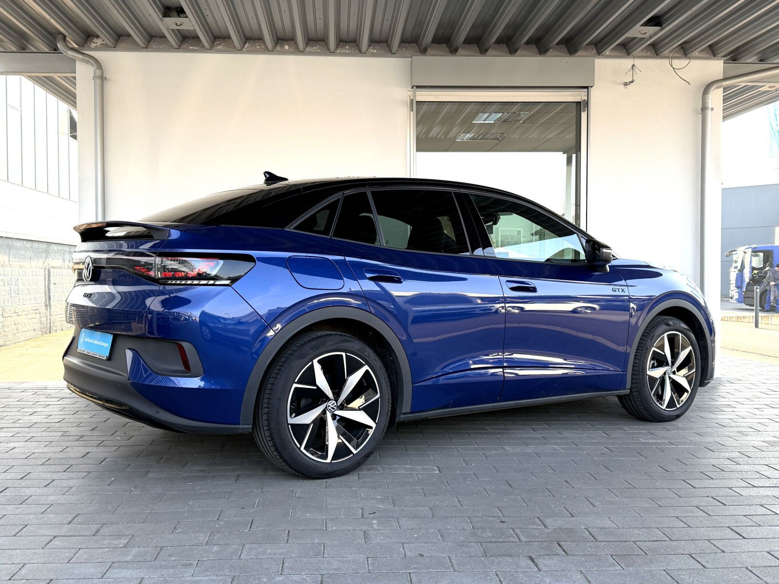 Fahrzeugabbildung Volkswagen ID.5 GTX 4M NAVI PRO WÄRMEPUMPE WINTERRÄDER