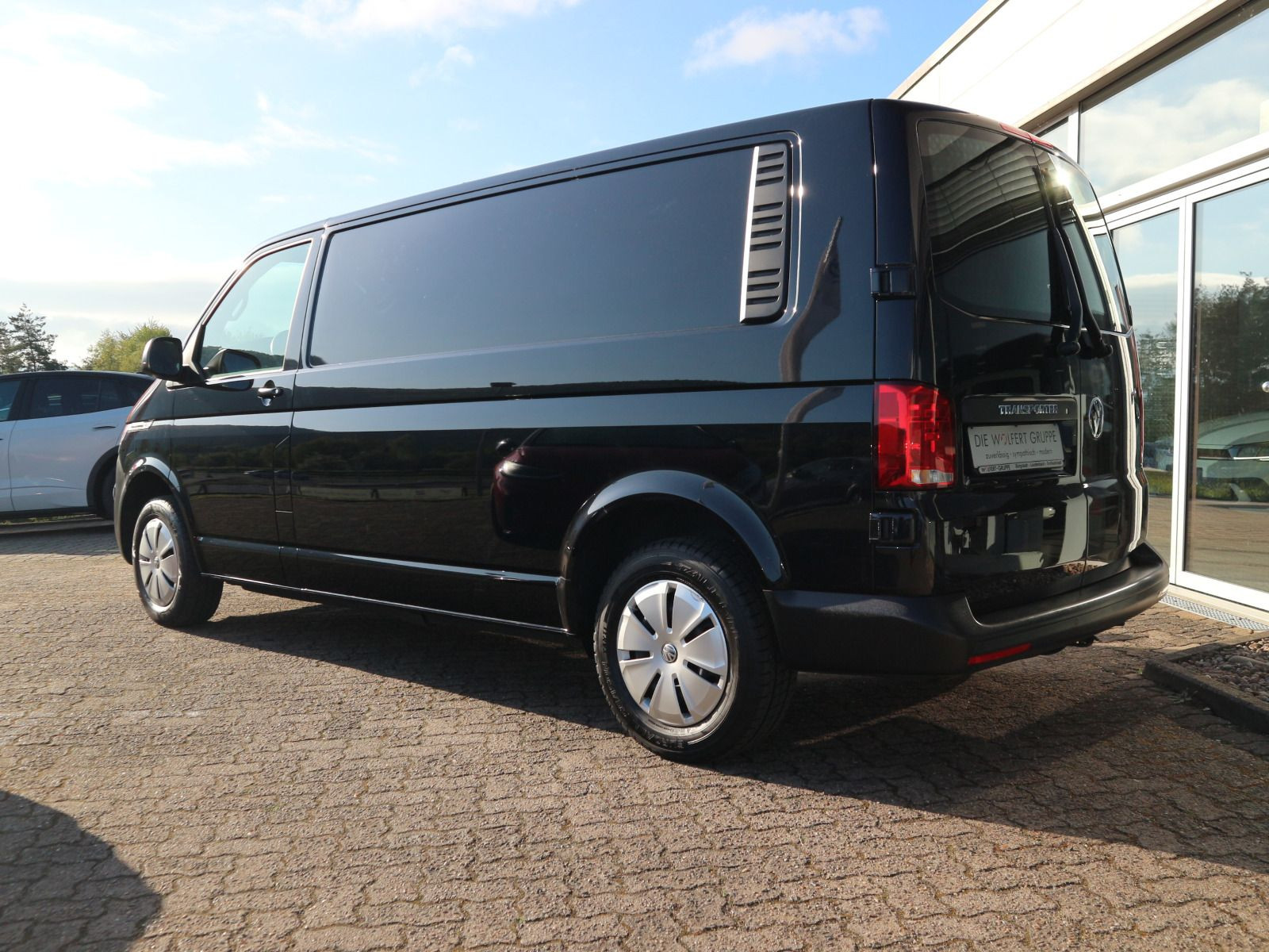 Fahrzeugabbildung Volkswagen T6.1 Kasten LR 2.0 TDI NAVI PDC STIZHZG KLIMA