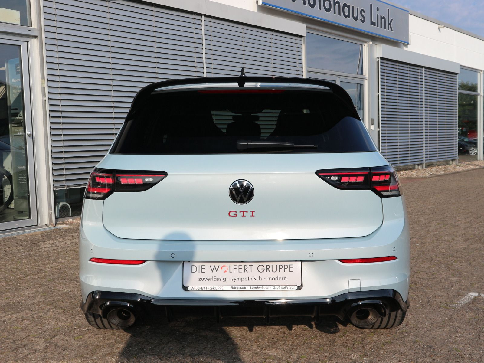 Fahrzeugabbildung Volkswagen Golf GTI Clubsport 2,0 TSI OPF (300 PS) DSG *PANORAMA*HARMAN KARDON*PERFORMANCE-PAKET*