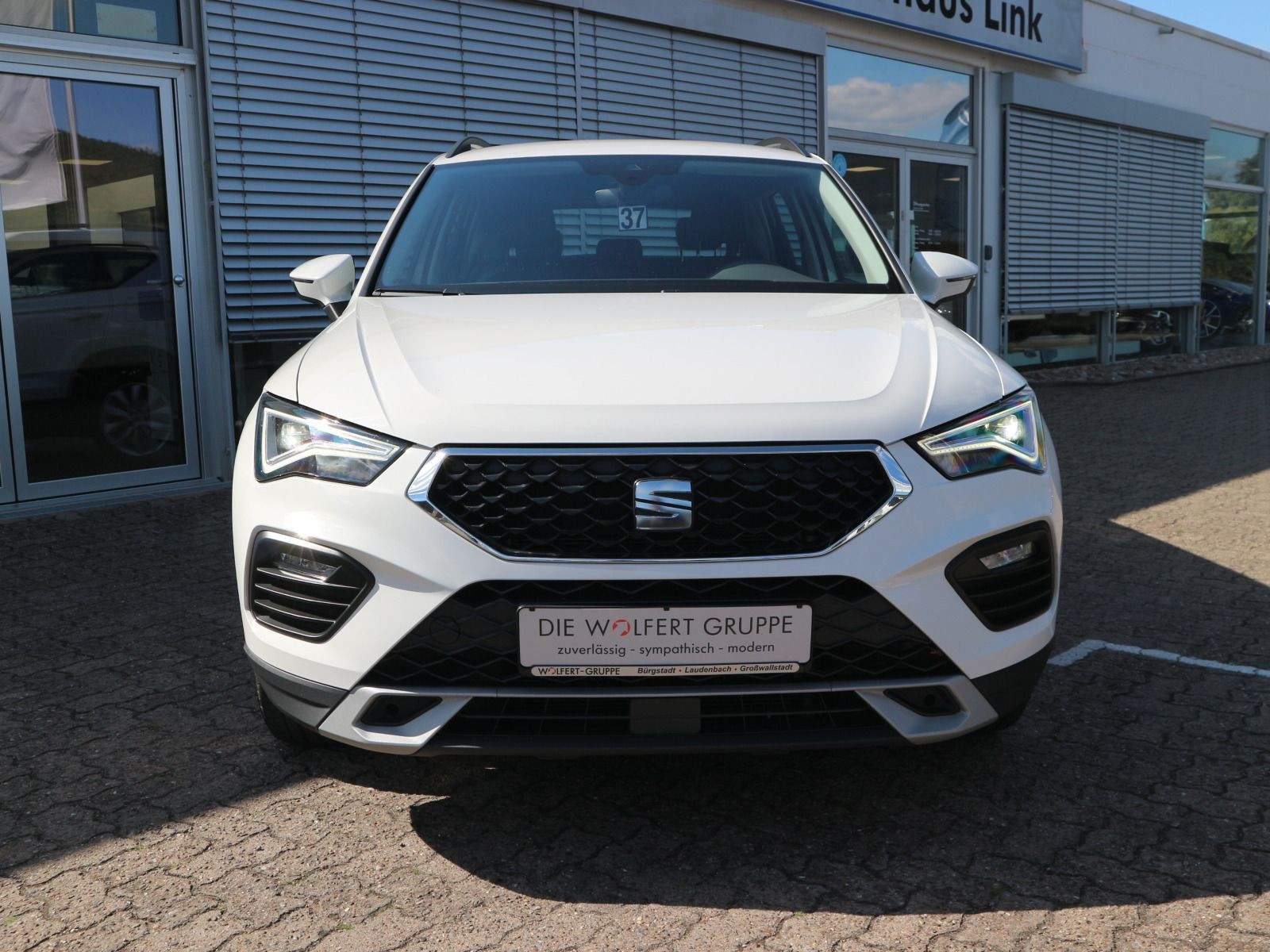 Fahrzeugabbildung SEAT Ateca Style 2.0 TDI DSG AHK RFK NAVI LED