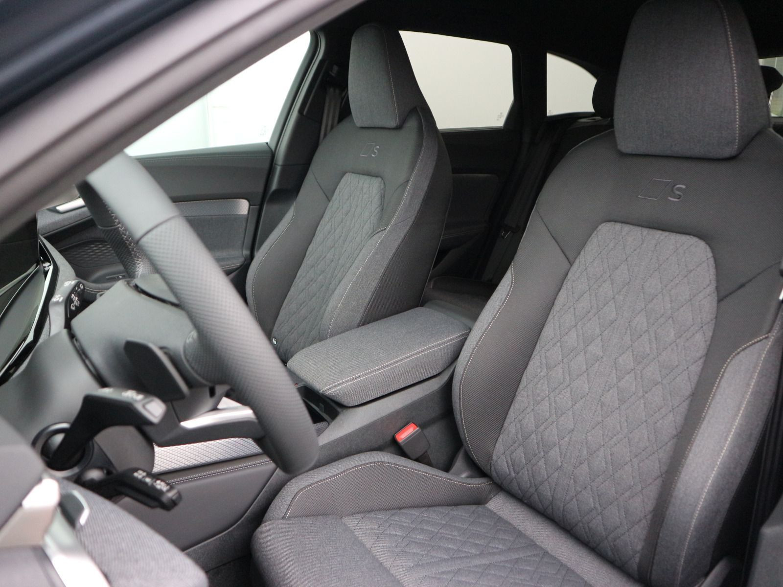 Fahrzeugabbildung Audi A5 Avant TFSI S line S tronic*AHK*B&O*NAVI*LED*