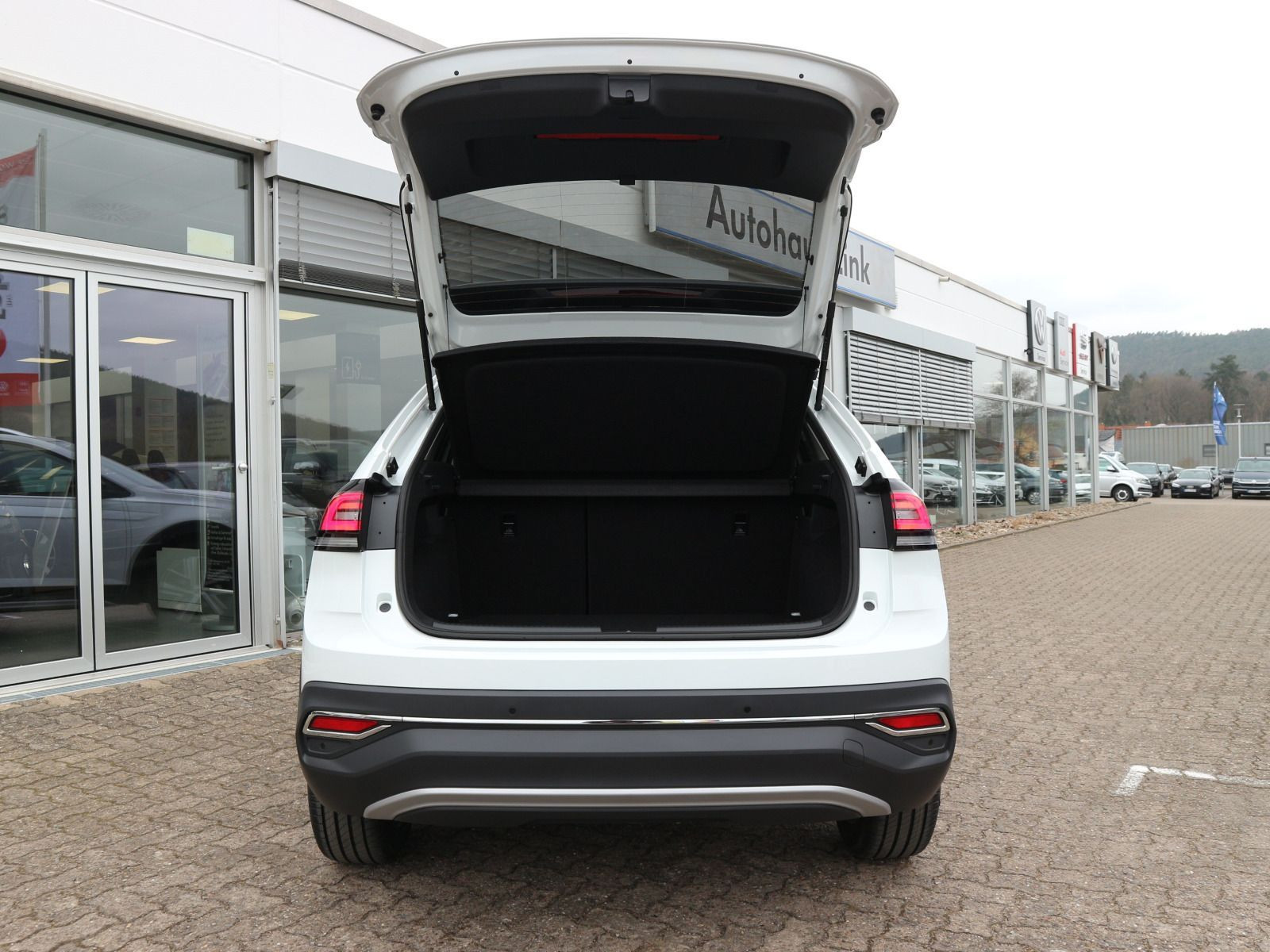 Fahrzeugabbildung Volkswagen Taigo Style 1,0 TSI OPF (116 PS) DSG *KAMERA*NAVI*