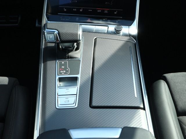 Fahrzeugabbildung Audi RS 6 Avant RS-SPORTAGA*ACC*RFK*AHK*B&O