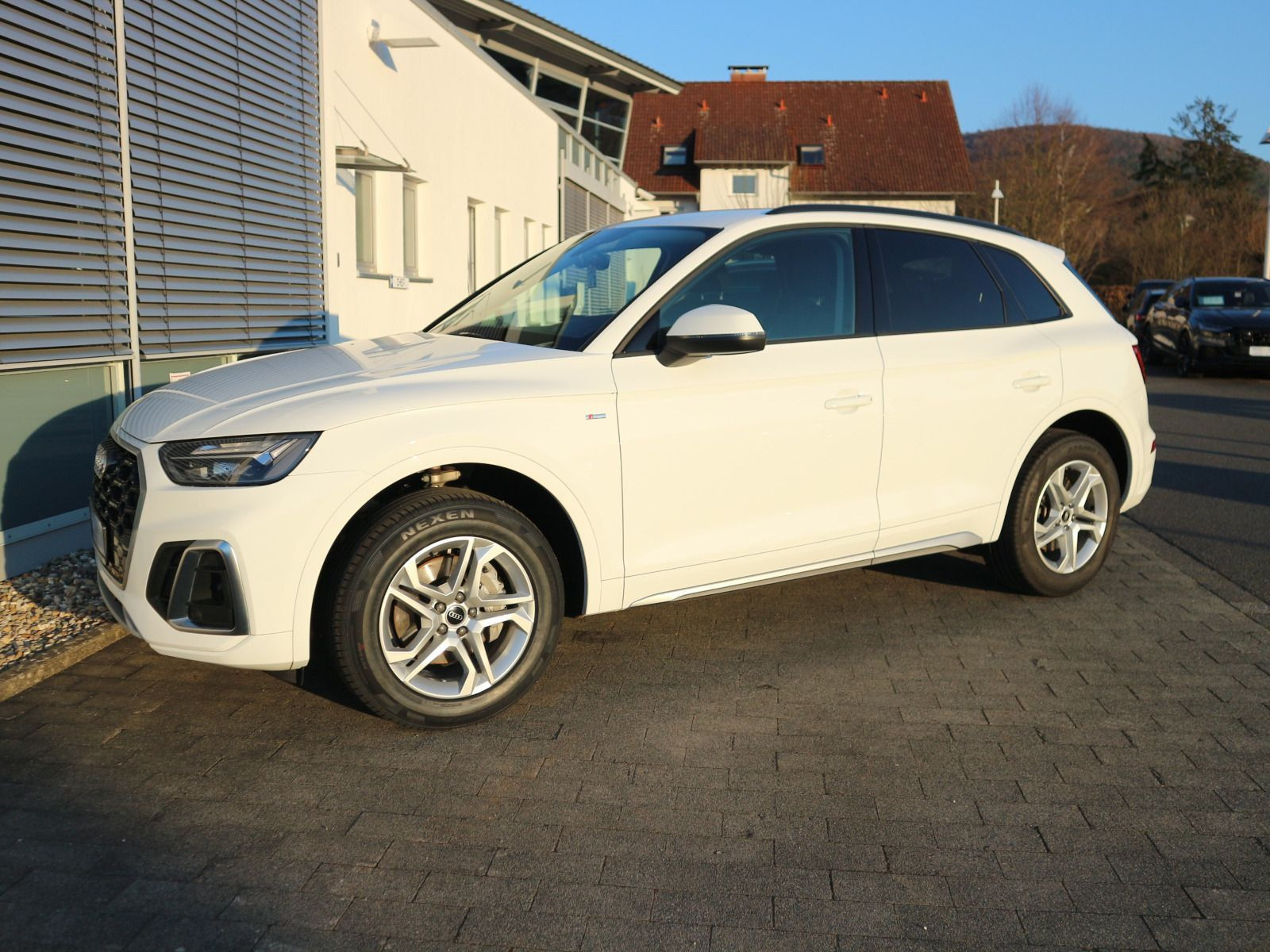 Fahrzeugabbildung Audi Q5 40 TDI quattro S line NAVI*SHZ