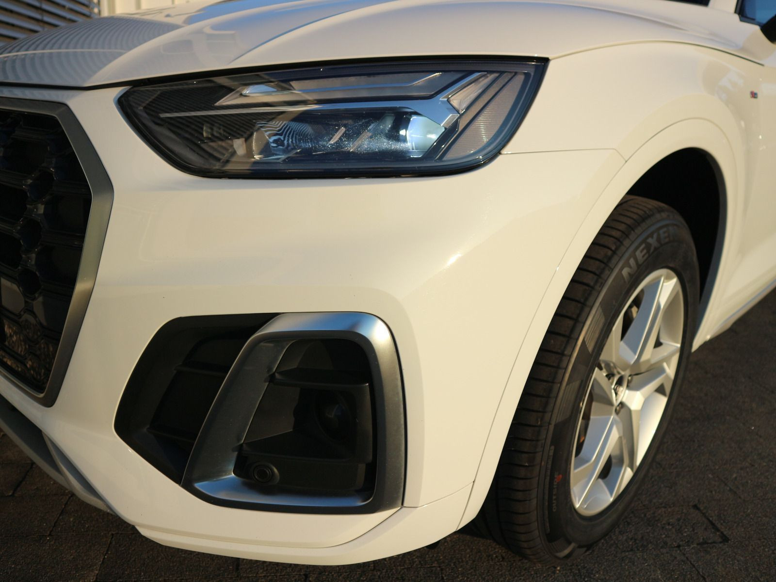 Fahrzeugabbildung Audi Q5 40 TDI quattro S line NAVI*SHZ