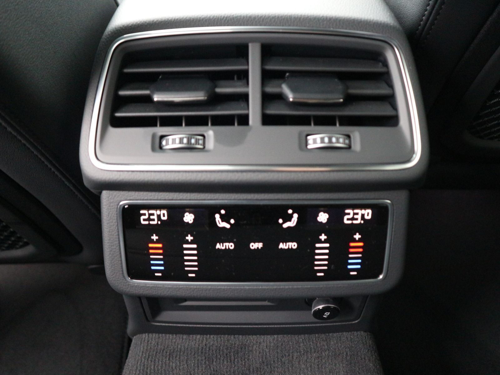Fahrzeugabbildung Audi A6 Avant S line 45 TDI quattro S tronic