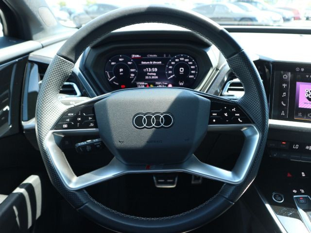Fahrzeugabbildung Audi Q4 e-tron 40 S LINE*WÄRMEPUMPE*ACC*RFK*MATRIX