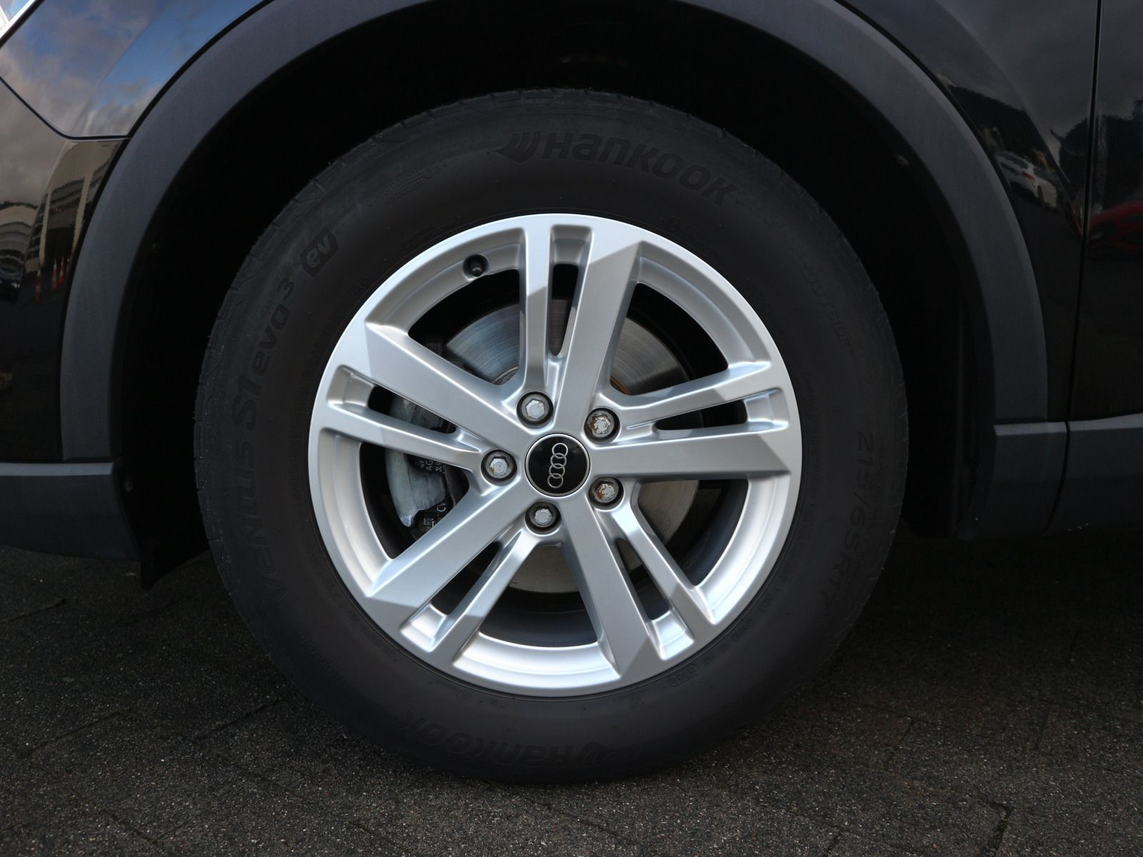 Fahrzeugabbildung Audi Q3 35 TDI AHK*MATRIX*RFK*ACC*SHZ