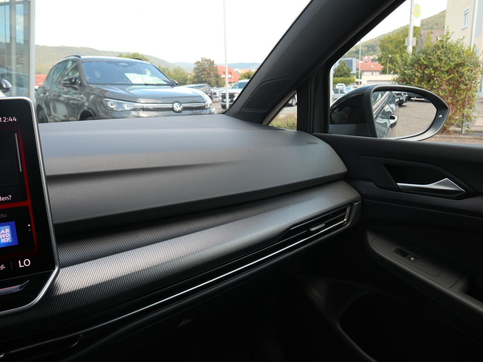 Fahrzeugabbildung Volkswagen Golf GTI 2,0 TSI OPF (265 PS) DSG *AHK*DCC*BLACKSTYLE*