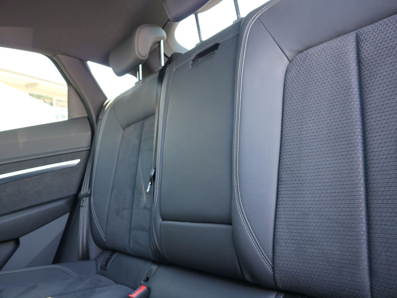 Fahrzeugabbildung Audi e-tron Sportback S line 55 quattro Matrix*AHK