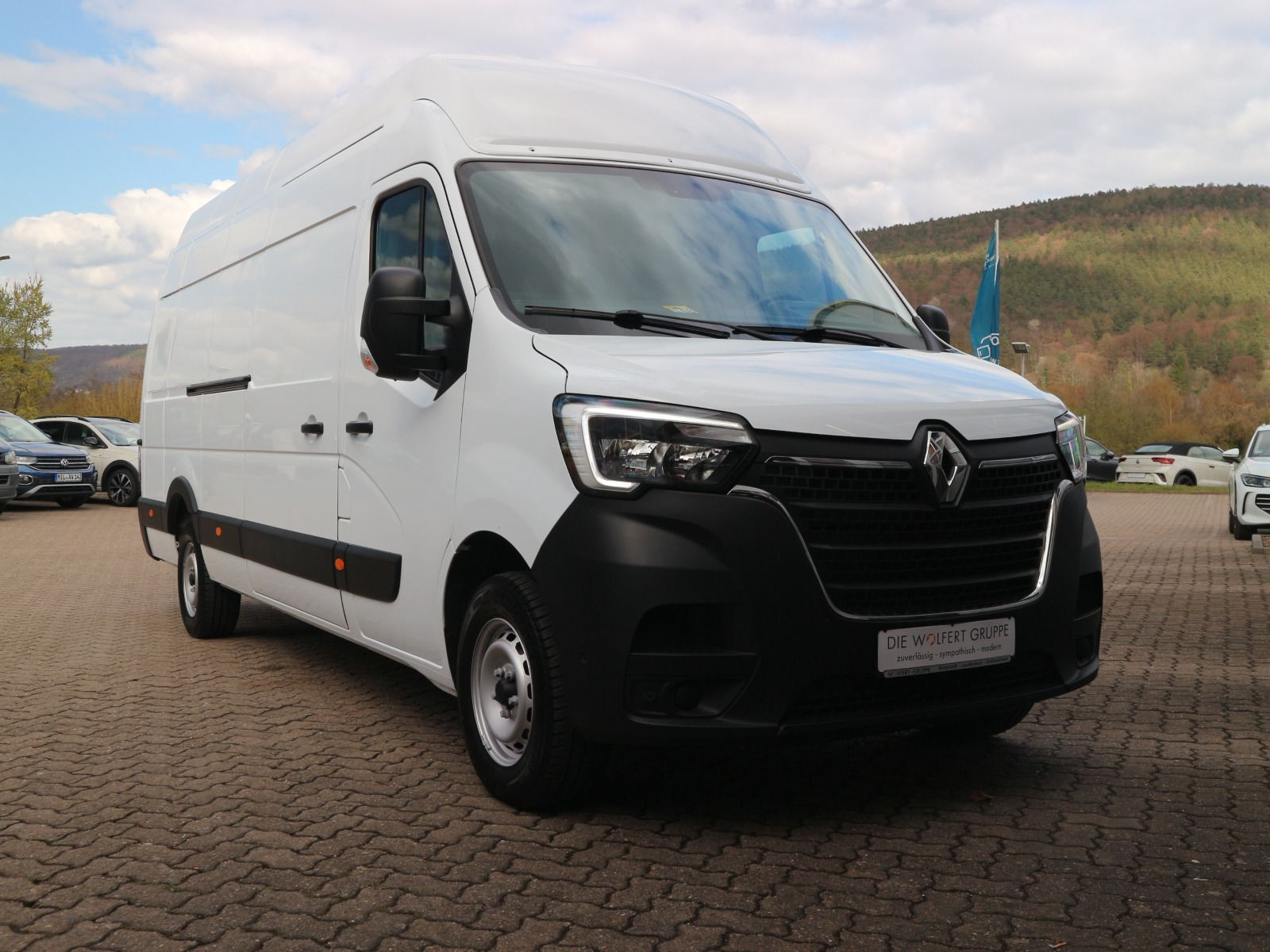 Fahrzeugabbildung Renault Master 3,5T L4H3 dCi 165 RFK SITZHZG KLIMA GRA