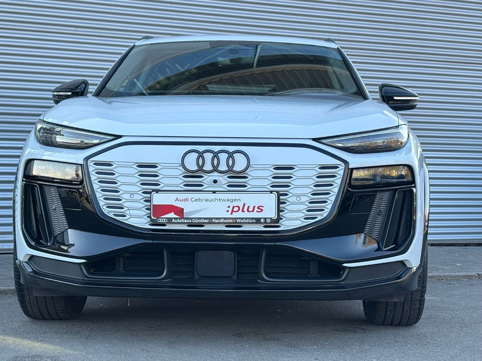 Fahrzeugabbildung Audi Q6 e-tron PERFORMANCE S LINE+WINTERRÄDER+AHK+HUD