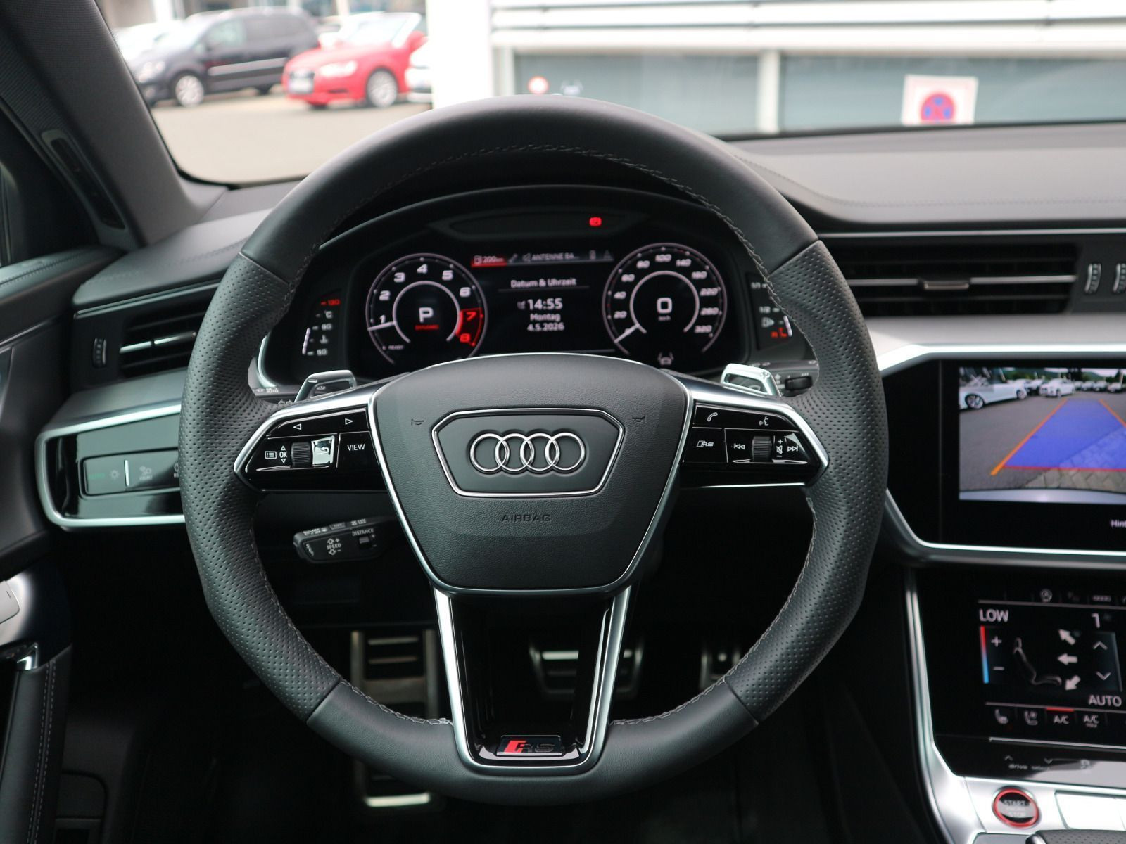 Fahrzeugabbildung Audi RS 6 Avant 4.0 TFSI quattro PANO*RFK*HUD*B&O*CARPLAY